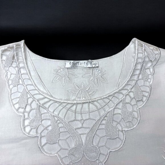 Solitaire by Ravi Khosla White Linen Blend Embroidered Cutout Tunic - Picture 4 of 10